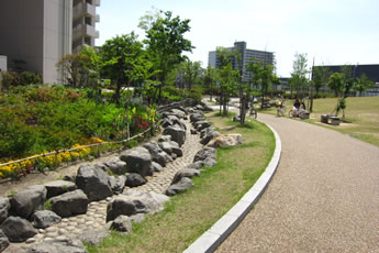 尼崎駅北ヤード緑地公園